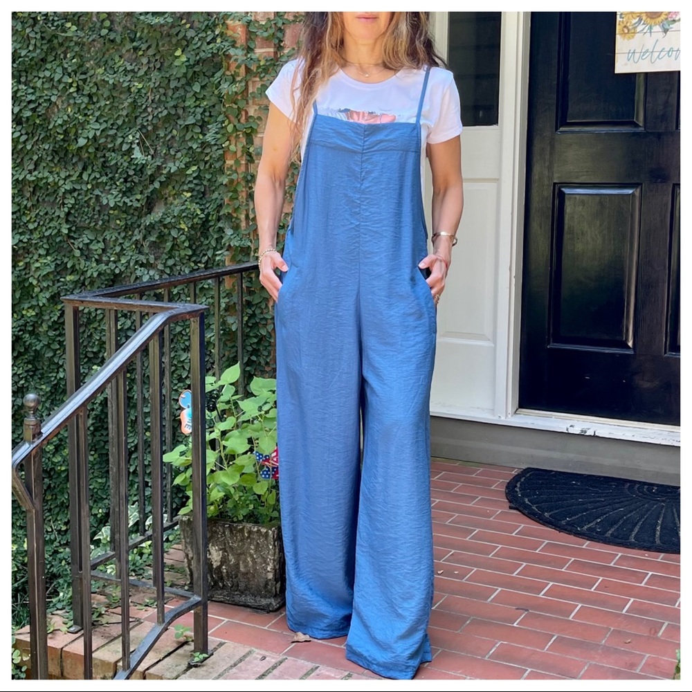 ✨LAST ONE✨Paris Chic wide leg side pockets jumpsuit - Picture 2 of 7